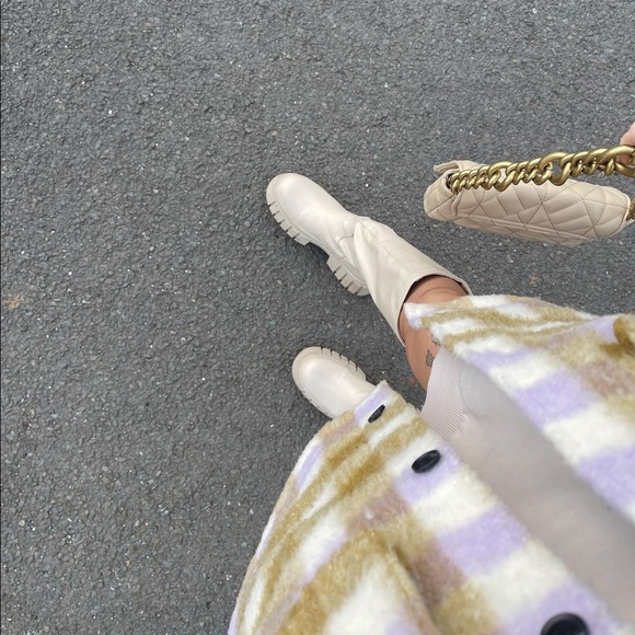 𝗡𝗪𝗧 𝗭𝗮𝗿𝗮 • Oversized Plaid Overshirt - Picture 4 of 16